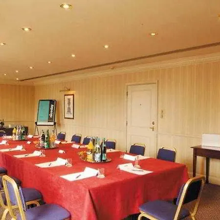 酒店 Grosvenor House 3*